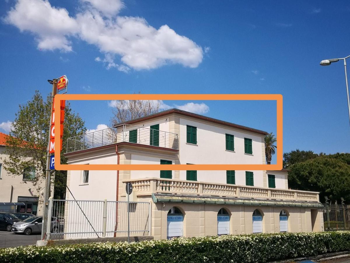 Appartamento Deluxe Con Terrazza Sul Mare Savona Bagian luar foto